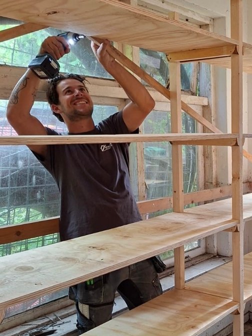 Martijn van Spitsbaard Installatiebedrijf aan het werk